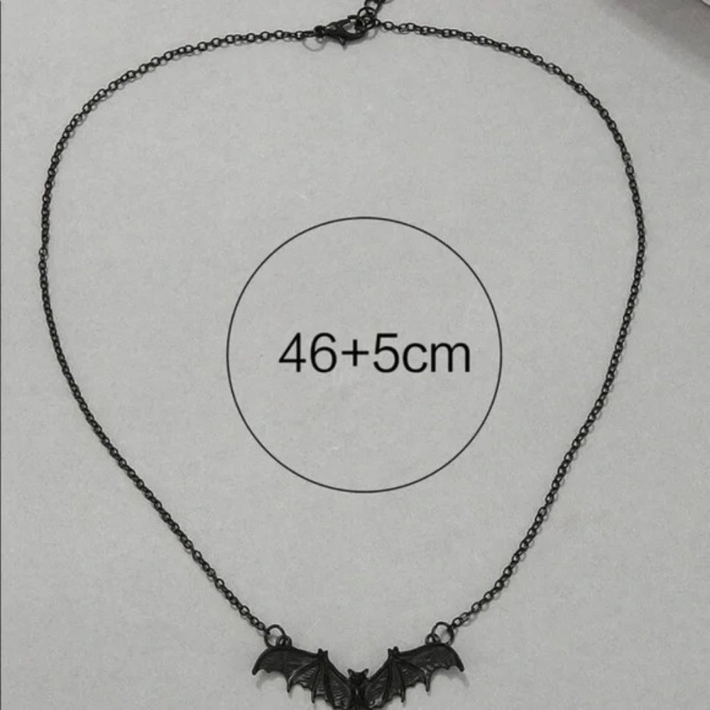 ☠️🎃🦇Bat Charm Necklace - Picture 4 of 5